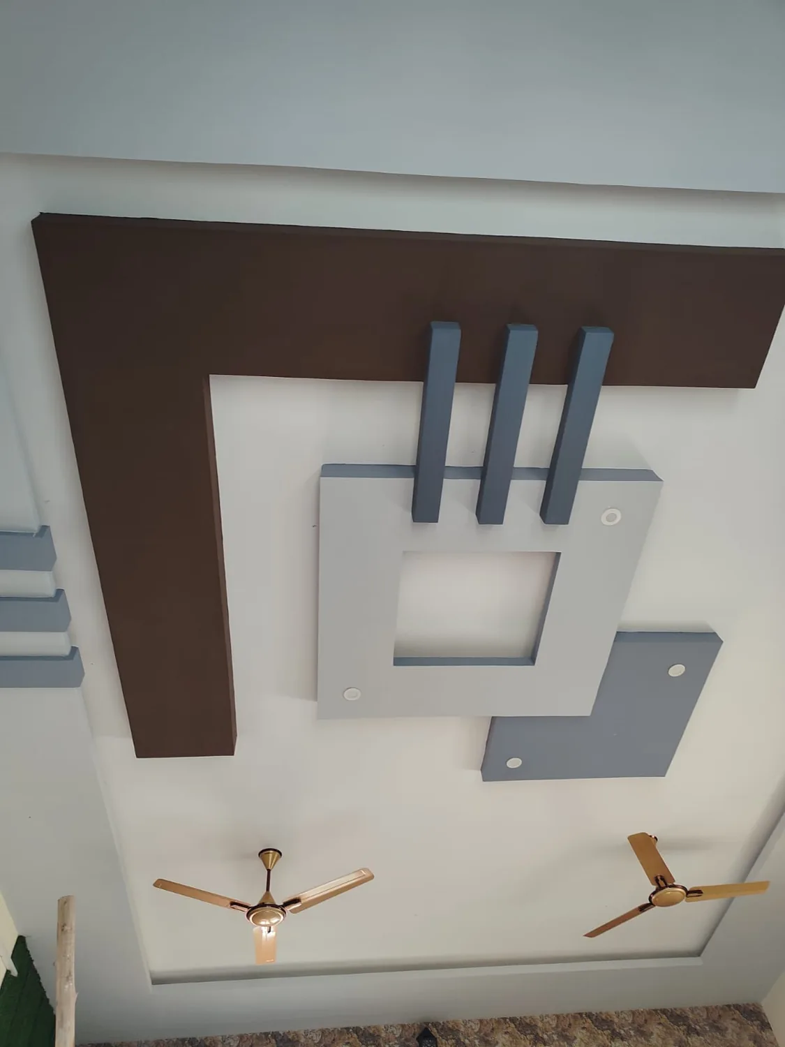 Decorative false ceiling by Pandian False Ceiling